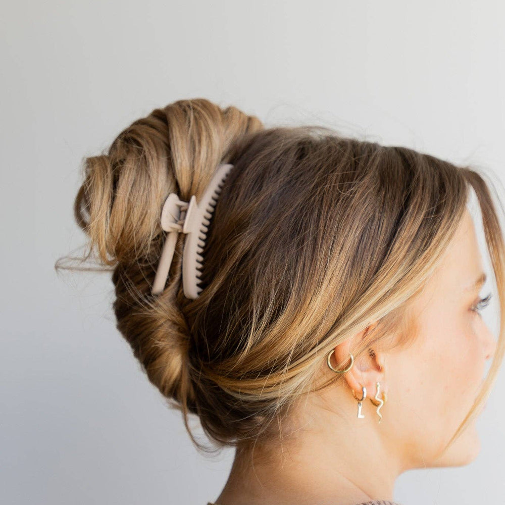 
                  
                    Kaxi Midi Hold Everything Claw - Grace + Diane
                  
                