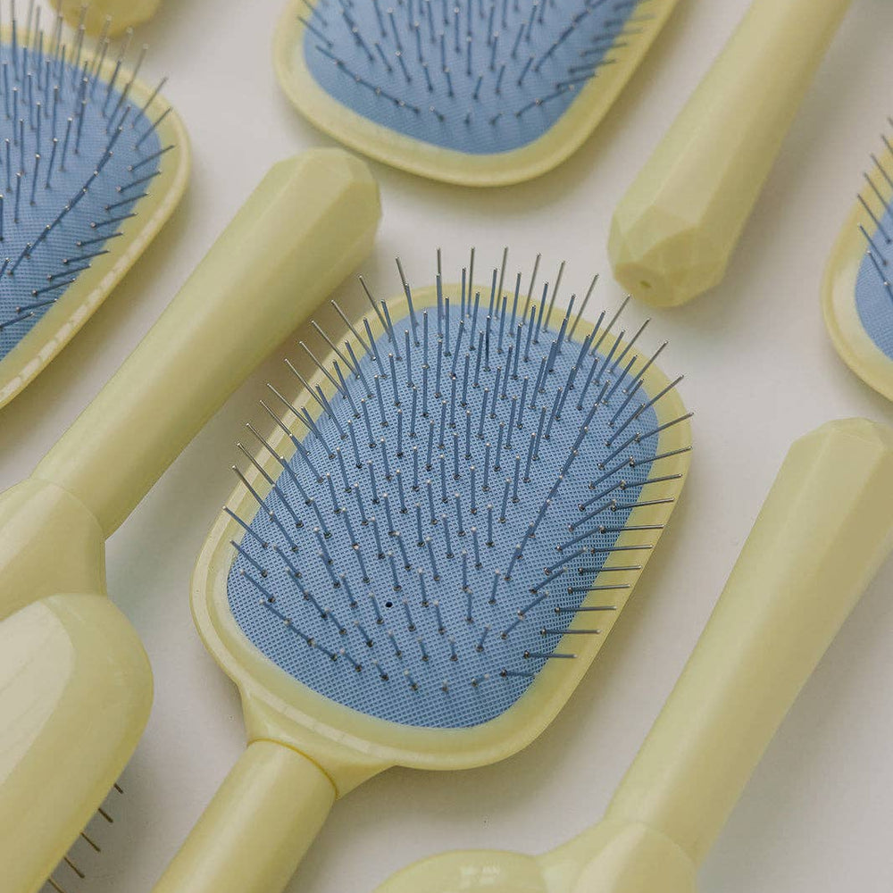 
                  
                    SCALP TO ENDS BRUSH - Grace + Diane
                  
                