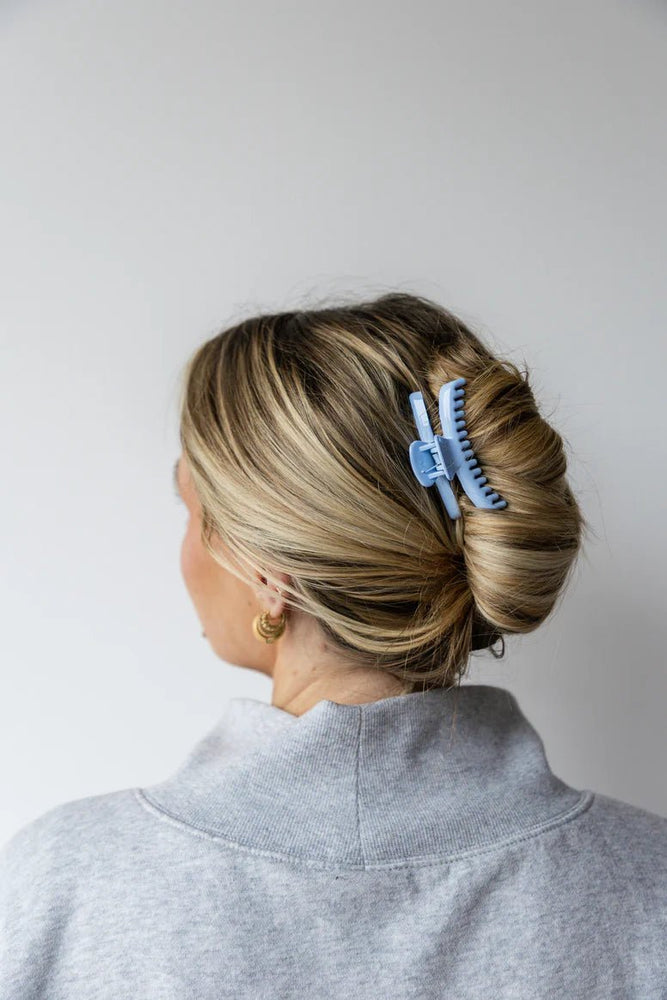 
                  
                    Kaxi Mini Hold Everything Claw - Grace + Diane
                  
                