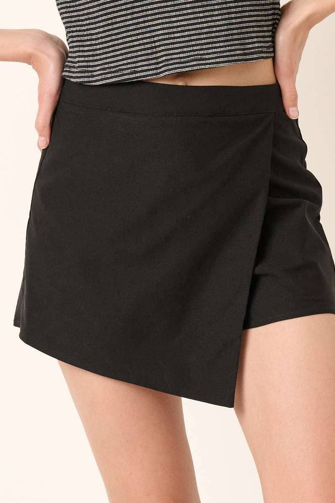 
                  
                    OVERLAY WRAP FRONT MINI SKORT - Grace + Diane
                  
                